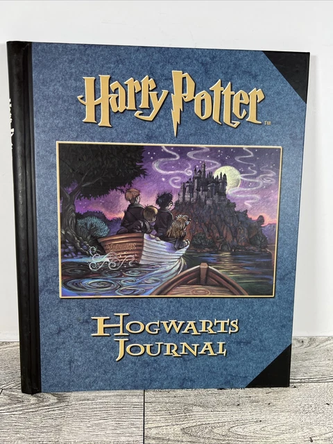 Vintage Harry Potter Hogwarts Journal - Scholastic 2000 - All stickers included! Vintage Harry Potter Hogwarts Journal - Scholastic 2000 - All stickers included!