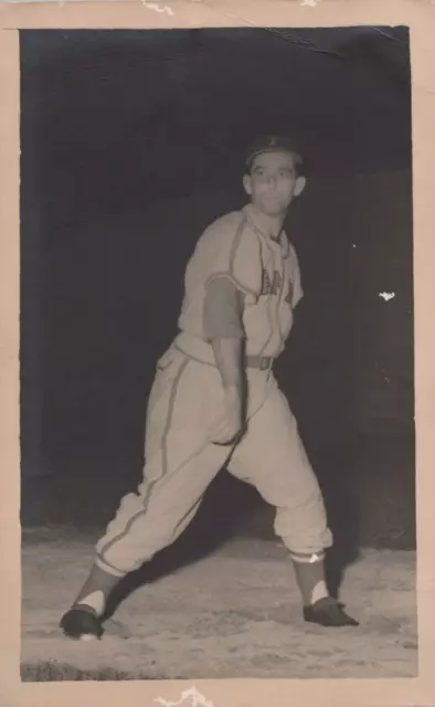 UNIQUE VINTAGE CUBAN BASEBALL HABANA LIONS BBC PITCHER CUBA 1940s Photo Y 410
