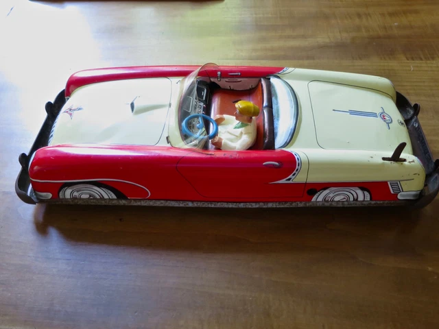 Voiture à clé joustra modèle 2002 - Jeux & Jouets