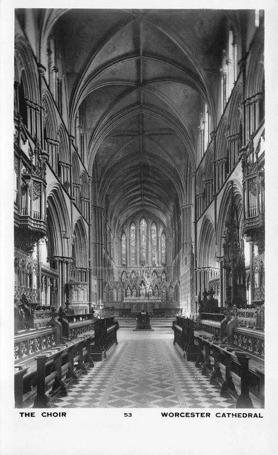 The Choir Worcester Cathedral Worcestershire Unposted Postcard (32) RP
