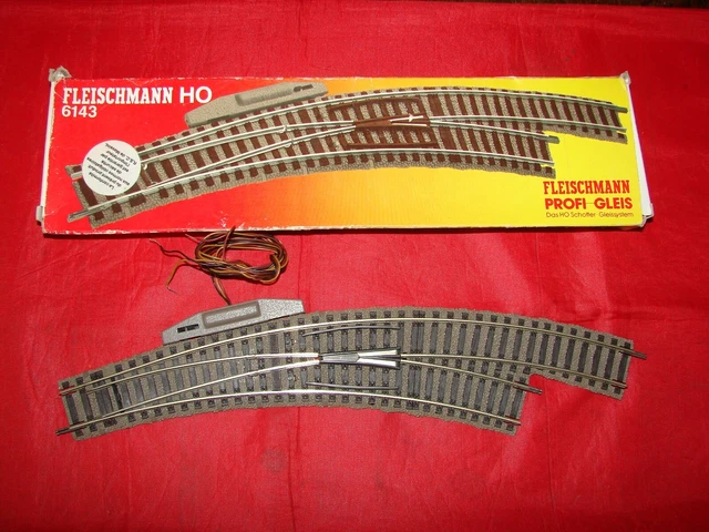 6142 R / 6175 FLEISCHMANN PROFI HO AIGUILLAGE MANUEL COURBE A