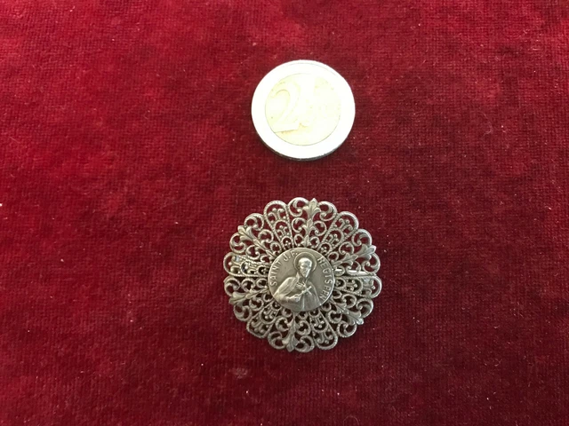 Médaille Ancienne Or Rose Polylobée Ciselée Vierge Miracu