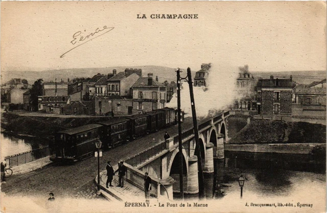 CPA AK ÉPERNAY - Le Pont de la MARNE (364895)