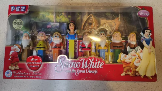 Snow White & The Seven Dwarfs Pez® Limited Edition Gift Set Collector's Series