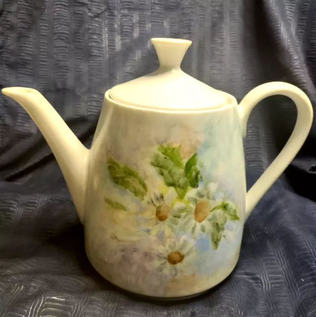 Hand Painted Teapot Daisy Floral Pattern Bareuther Waldsassen Bavaria Germany