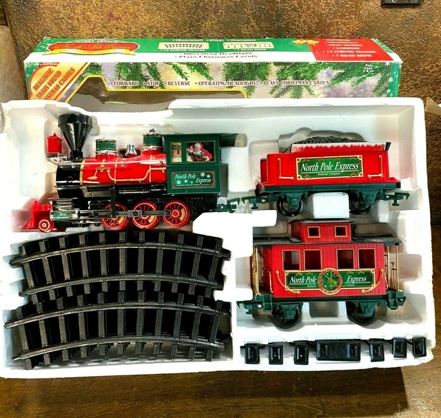 NORTH POLE EXPRESS CHRISTMAS TRAIN SET 22 PIECE in Factory Box / Xmas