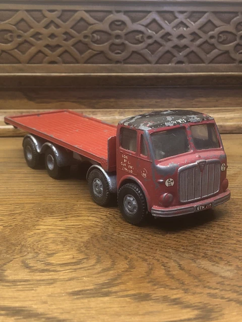 A Triang Spot-On 110/2B diecast model AEC Mammoth Major 8 with Flat