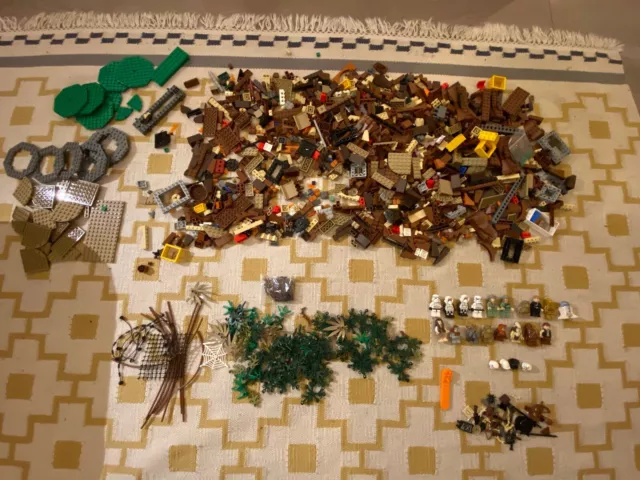 LEGO Star Wars: Ewok Village (10236) Complete With Minifigures