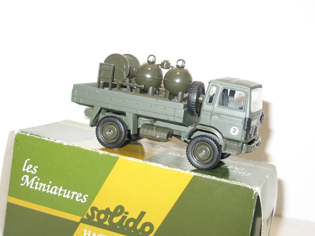 SOLIDO, Camion renault 4X4 militaire occasion décoré amée amerique du