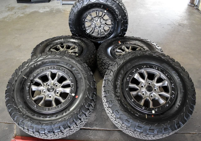 5)17'' 2023 Jeep Wrangler Gladiator Rubicon Oem Beadlock Wheels & Tires,Takeoffs 5)17'' 2023 Jeep Wrangler Gladiator Rubicon Oem Beadlock Wheels & Tires,Takeoffs