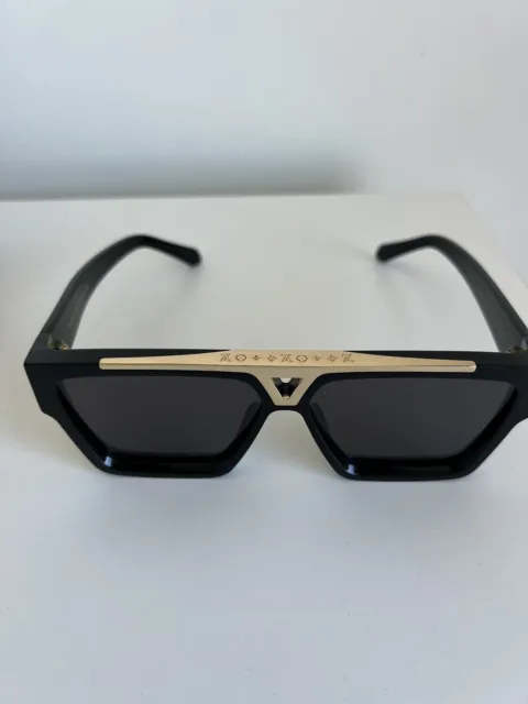 Louis Vuitton® 1.1 Evidence Sunglasses  Louis vuitton sunglasses, Louis vuitton  glasses, Sunglasses