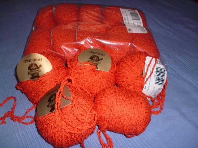 Pirsing va katta obektlar bilan super buzuq porno Ayollar kozgu oldida onanizm bilan shugullanishadi