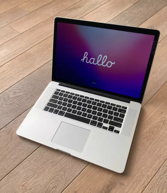 Apple MacBook Pro 15" (2015), 2,2 GHz Core i7, 16 GB, 512 GB, QWERTY US