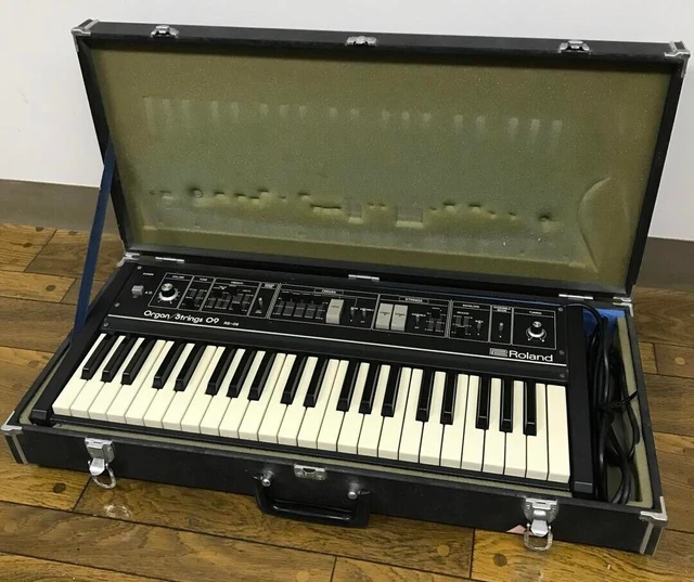 Utilisé RS-09 Tôt Modèle Roland Orgue Ressort Synthétiseur AC 100V Avec Coque