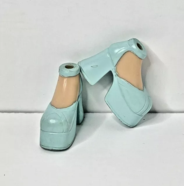 Bratz 1st Edition Cool Bratz 2001 Cloe Doll Accessories - Light Blue Heels SHOES