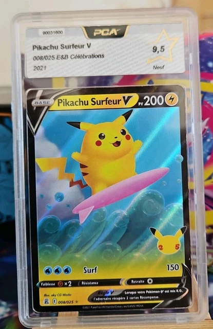 Pokémon Celebrations – Surfing Pikachu VMAX – Carte Holographique 25e Anniversaire + Carte Surprise