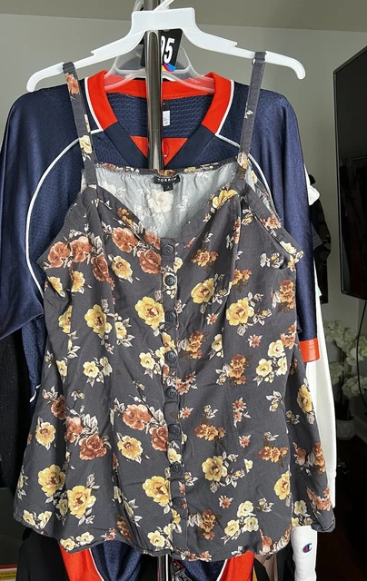 Torrid Shirt Women’s Size 2 (2X) Black Floral Soft Cami Tank Top Smocked Stretch
