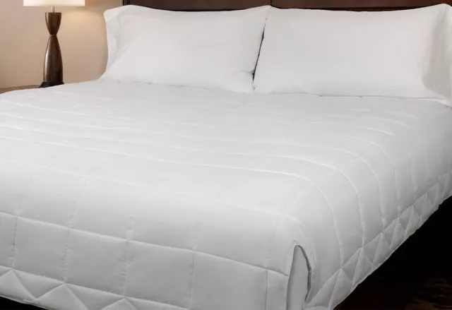 Hampton Inn Hotel Duvet Cover and Duvet Queen 2