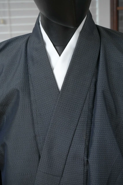 Dear Vanilla Japanese Silk Kimono Men's Robe Gown Authentic Japan Vintage Mint 3
