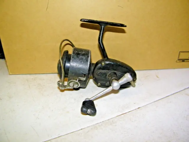 GARCIA MITCHELL 300 Spinning Reel Vintage Made In France $23.55