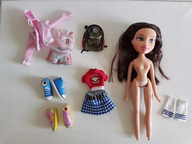 Bratz doll with green eyes and brown sales hair