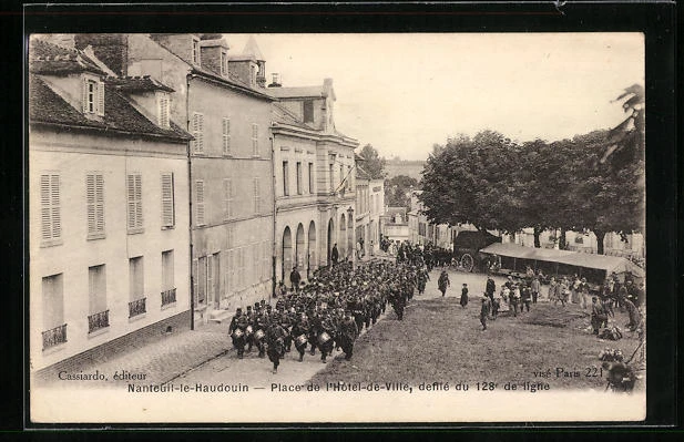 CPA Nanteuil-le-Haudouin, Place de l´Hôtel-de-Ville 1916