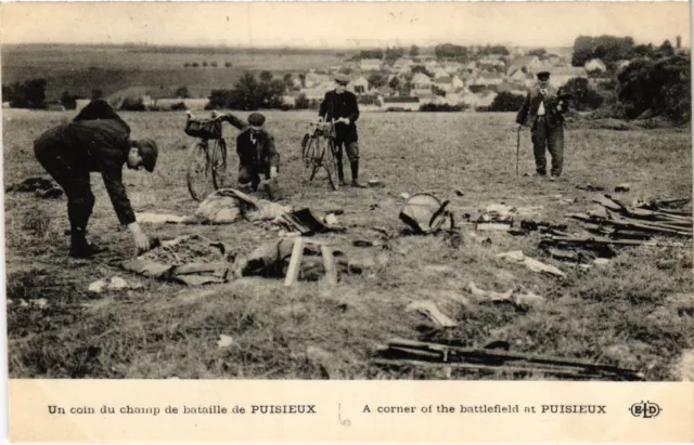 CPA Puisieux Un coin du champ de bataille (1269484)
