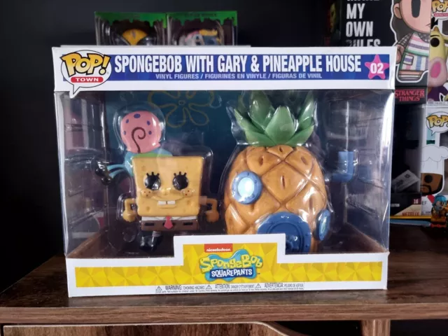 Funko Pop Towns SpongeBob SquarePants with Gary & Pineapple House VAULTED