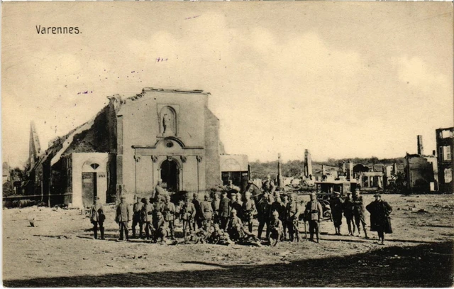 CPA Varennes - Place - Soldiers - Ruines (1037090)
