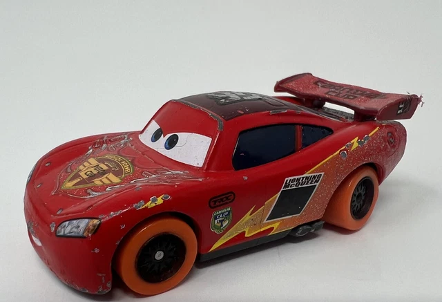 DISNEY PIXAR CARS - Carnival Cup Lightning McQueen - Diecast Metal 1:55 ...
