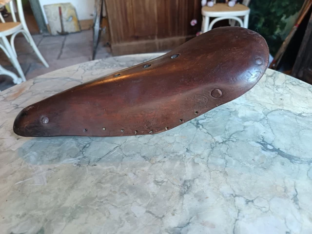 Selle de velo ancienne Pryma - Équipements vélos