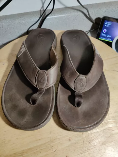 OLUKAI Men’s Size 12 Tuahine Leather Sandals Flip Flops Dark Wood (10465-6363)