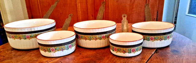 Série de 4 casseroles dinette en métal Décor de fleurs -Très