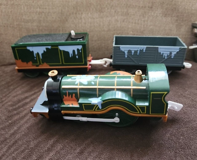 Thomas&Friends Paint Splatter Emily Trackmaster Motorized Train Engine+ Cart.q21 Thomas&Friends Paint Splatter Emily Trackmaster Motorized Train Engine+ Cart.q21