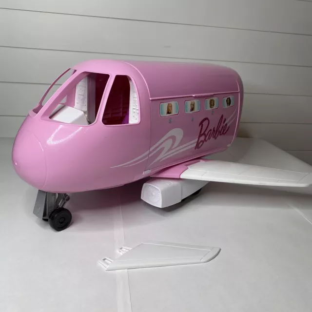Mattel Barbie Pink Passport Glamour Vacation Jet Airplane Plane 1999  Accessories