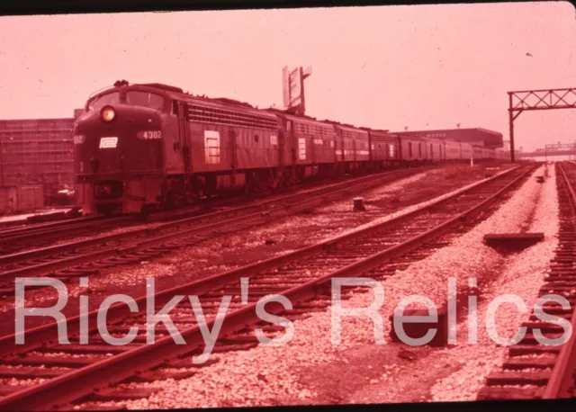Duplicate Slide PC #4302 EMD E8A Broadway Limited Penn Central Chicago IL 1975