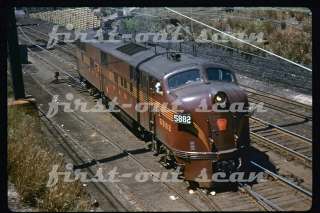 R DUPLICATE SLIDE - Pennsy PRR 5882 EMD E-7 Scene