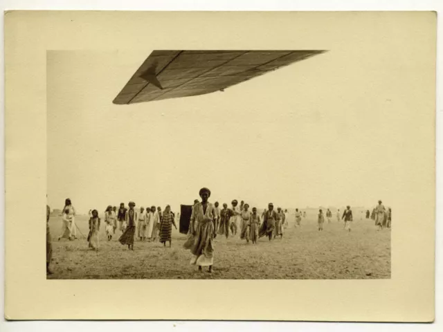 Syrie : Les enfants de Damas à l'arrivée du vol Air Orient - Photo vintage 1932