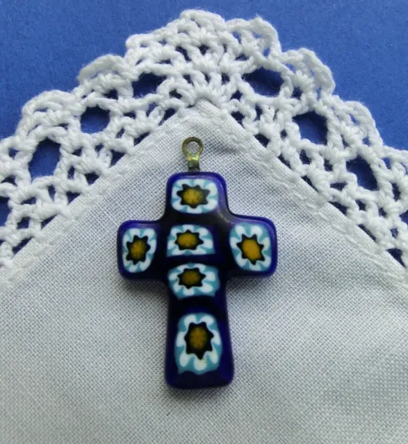 vintage Murano Glas Kreuz Anhänger alt blau mit Blumen