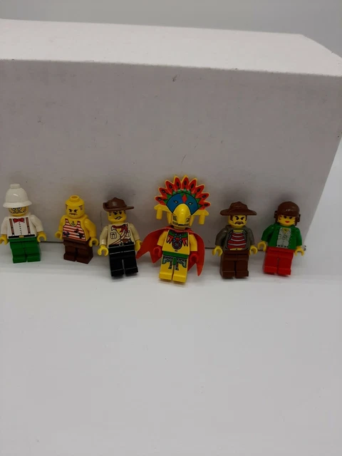 LEGO ACHU MINIFIGURE ADVENTURERS JUNGLE KING FIGURE plus more