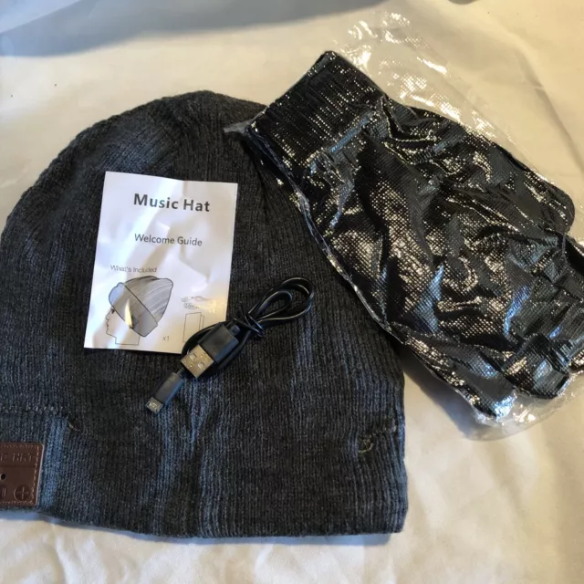 Gray Bluetooth Beanie,Stereo Knit Music Hat with Soft Lining & Gloves. NEW!!