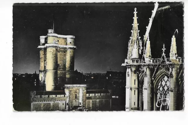 94  Vincennes Spectacle Son Et Lumiere Chapelle Et Donjon Illumines
