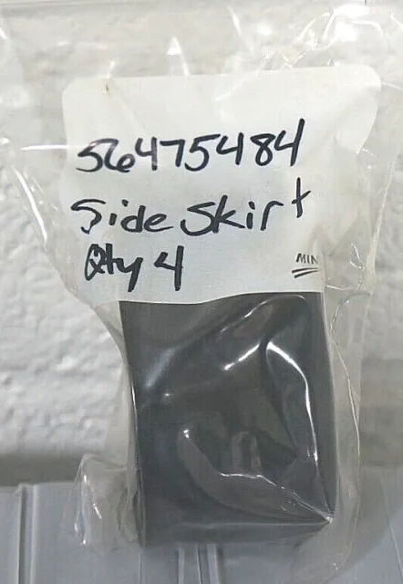 Aftermarket Advance Side Skirt 11.25 x 1.7 for older model scrubbers #56475484
