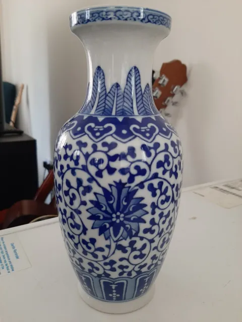 8" Chinese 4 Characters Marked Blue & White Porcelain Vase