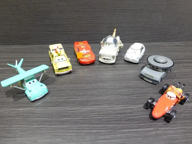 Cars Disney Pixar - Lot de Voitures (Lot A8) Espace et autres