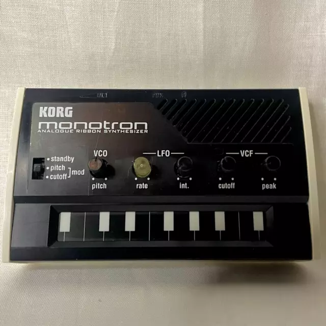 Ribbon controller analog synthesizer "KORG MONOTRON" out of print