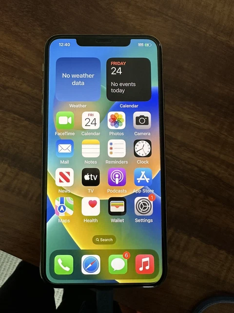 Apple iPhone XS Max - 256 Gb - Silver (Unlocked) A2101 (GSM)