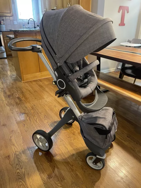 Stokke Xplory Stroller + Carry Cot Bundle — Modern Grey ***PRISTINE Condition***