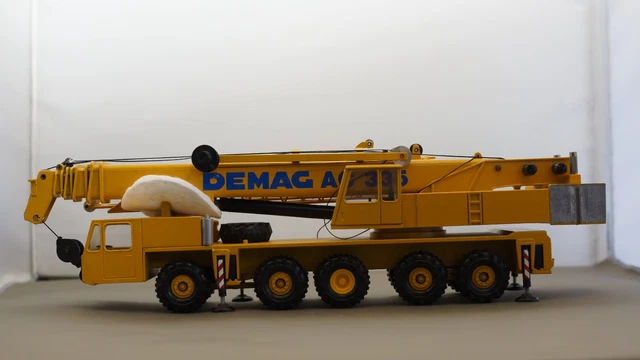 Grue Télescopique Conrad DEMAG AC435 – 1/50 – Jaune – Modèle Neuf