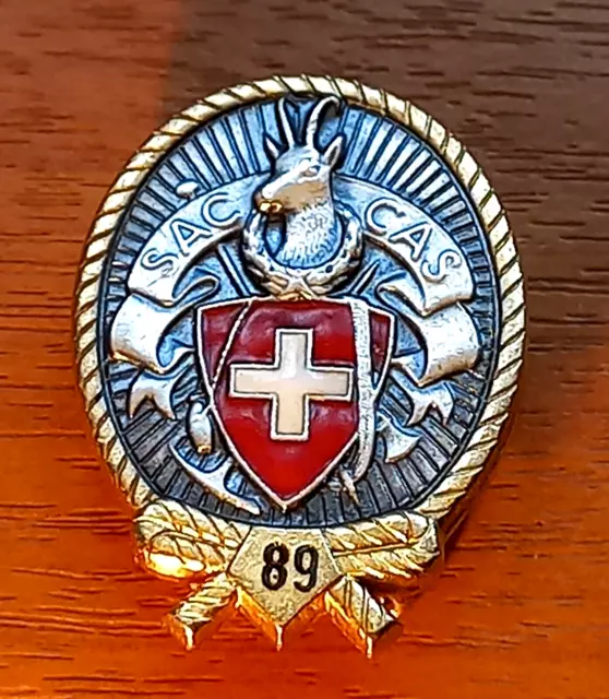 Vintage Honor Swiss Alpine Club SAC CAS Enamel Badge 1989.